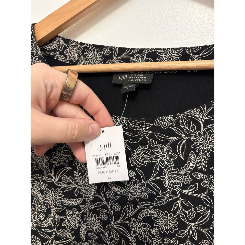NWT Women's J. Jill Wearever Border Printed Knit Top – Black – Large - Picture 4 of 5